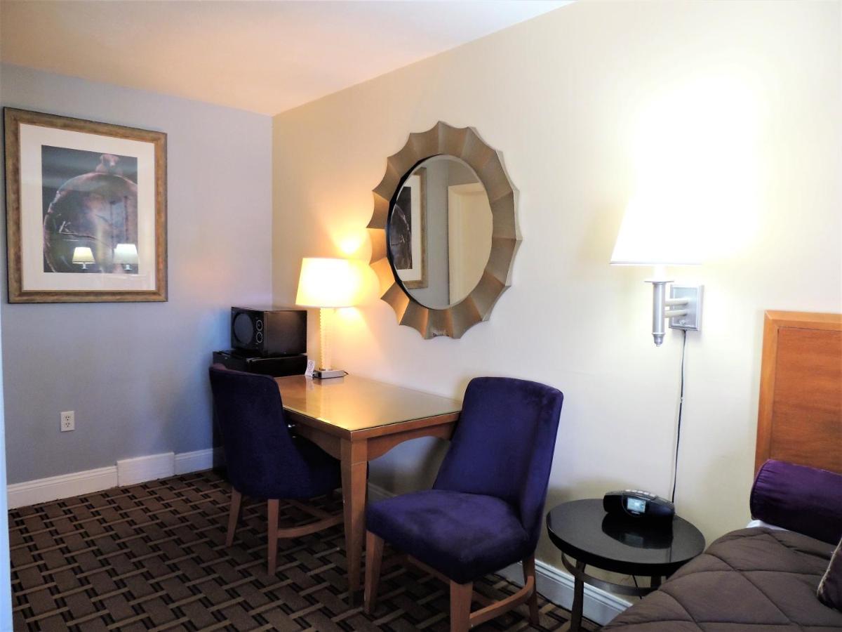 Windsor Motel Groton Buitenkant foto