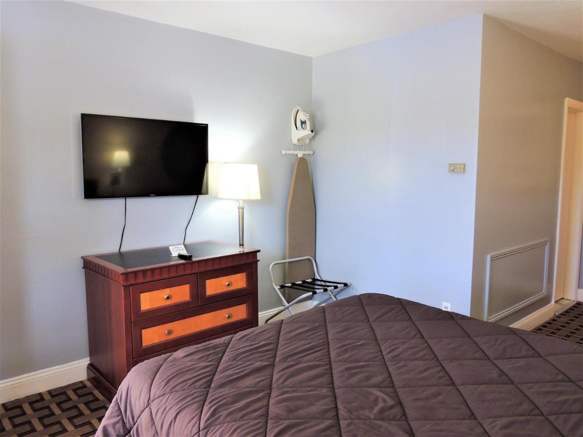Windsor Motel Groton Buitenkant foto